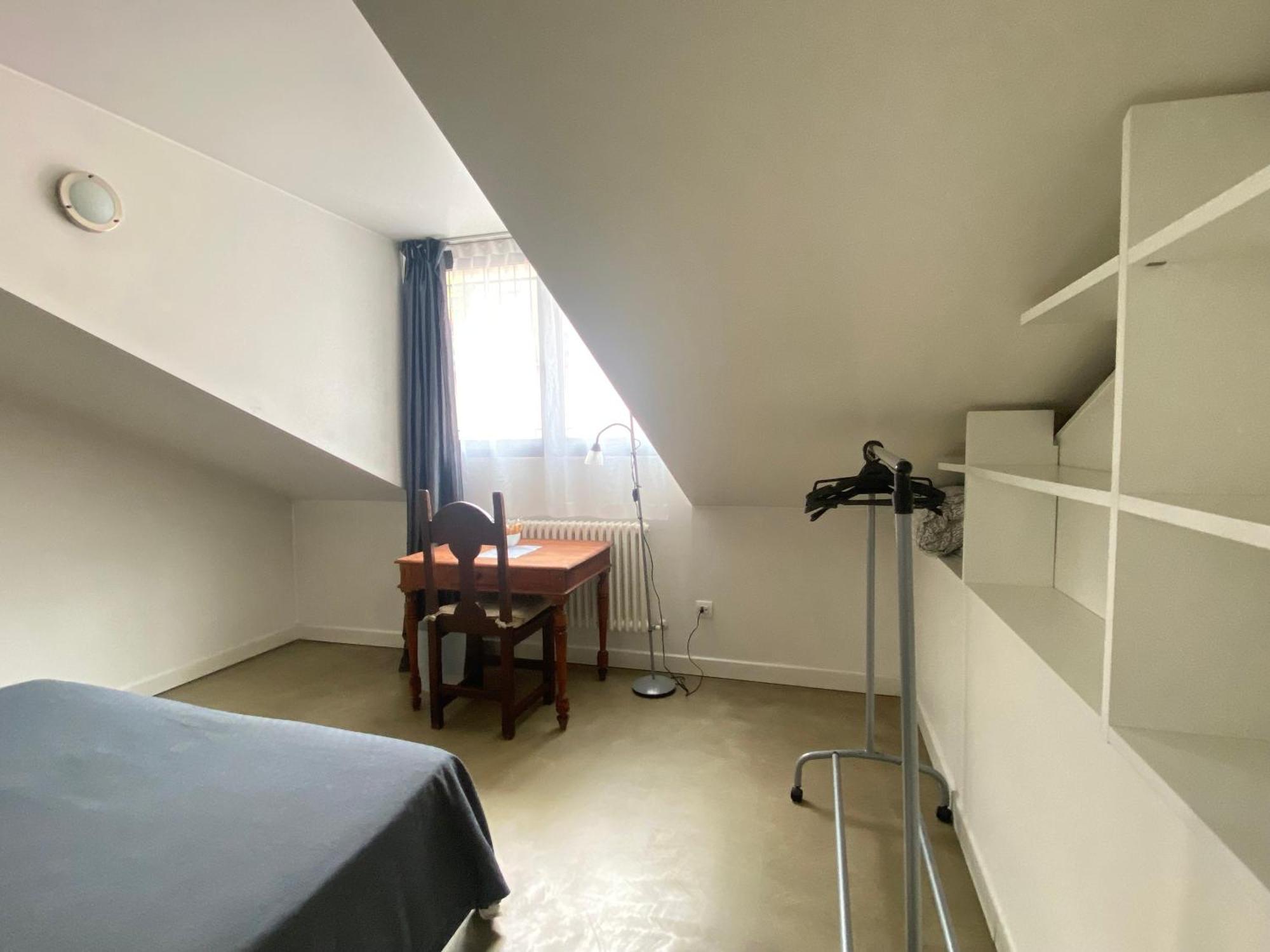 Sant Ambrogio Courtyard Room In Shared Flat Milan Bagian luar foto